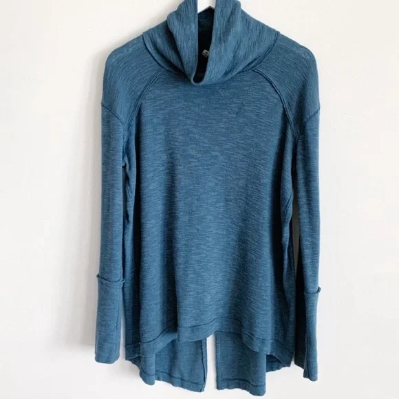 Free People Split Back Turtleneck Top in Blue Small - Picture 6 of 8